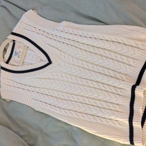 Aritzia Sunday Best Vest